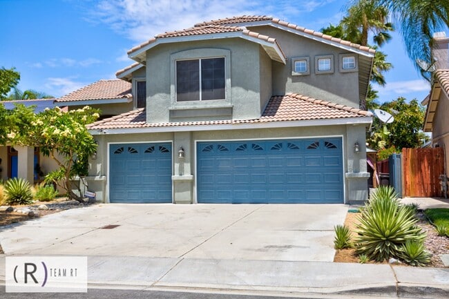 Photo - A Bright and Cozy Home with 3 Bedroom and 2 Bathroom with a Loft