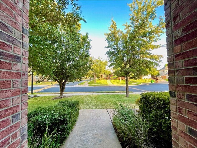 Foto del edificio - 906 Mesquite Hollow Pl