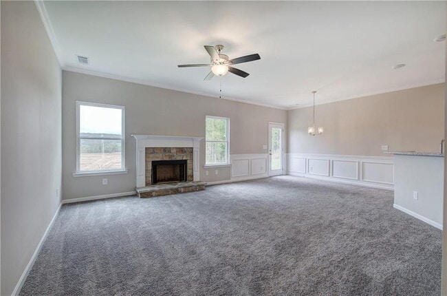 Building Photo - 266 Eva Wy