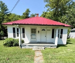 Building Photo - 310 McKenna St
