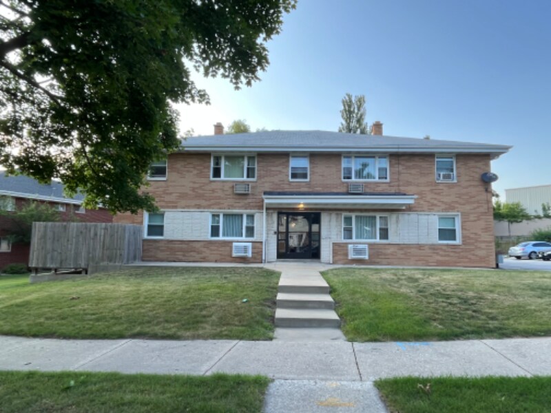 2056 W Warnimont Ave Unit 3, Milwaukee, WI 53221 Apartment for Rent