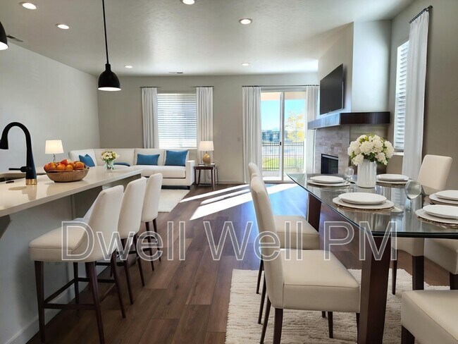 Foto del edificio - 350 N Lagrasse Ln