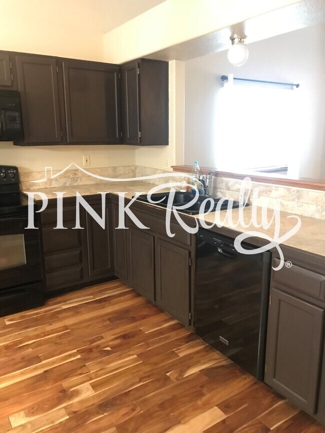 Foto del edificio - Charming Rancher with Fully Finished Basem...