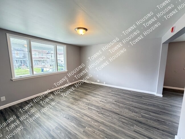 Building Photo - 311 Herkimer St