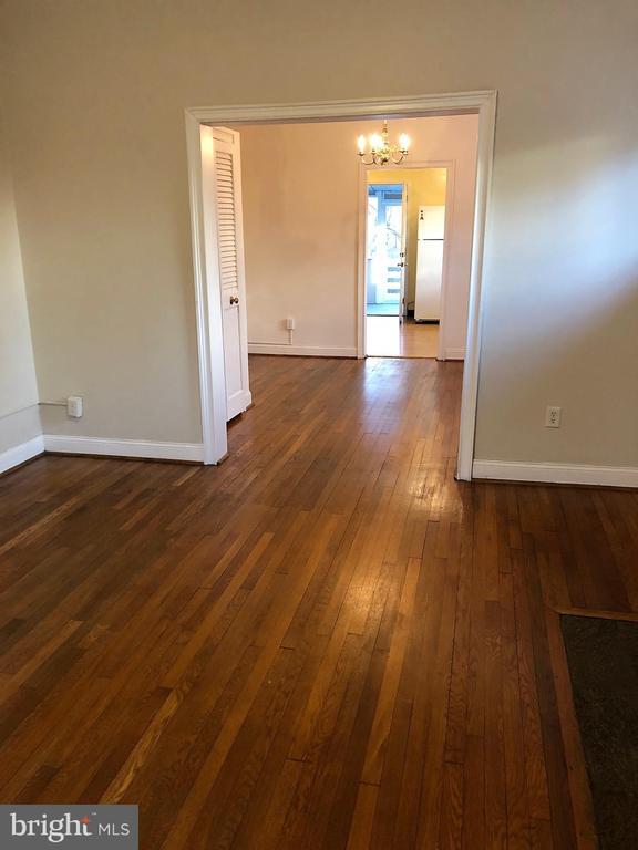 Foto principal - 9623 Mt Pisgah Rd