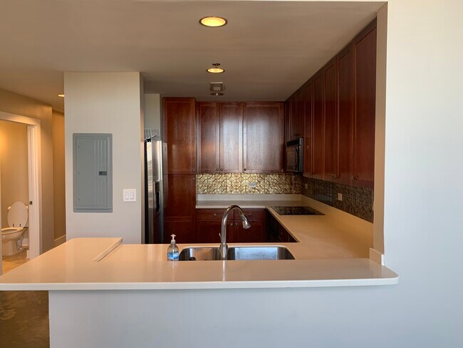 Building Photo - 285 Centennial Olympic Park Dr NW