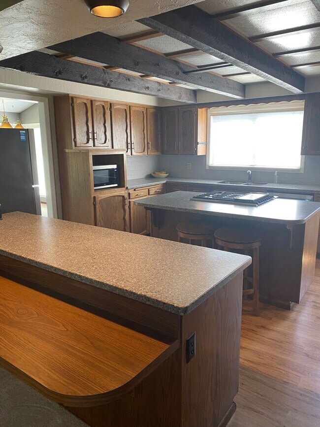 Foto del edificio - Large 3 Bedroom House