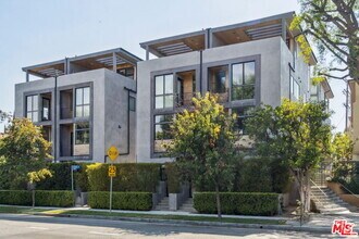 Building Photo - 4429 Tujunga Ave