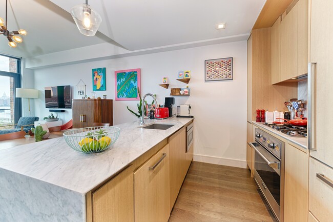Building Photo - Sunny Two Bedroom with River Views