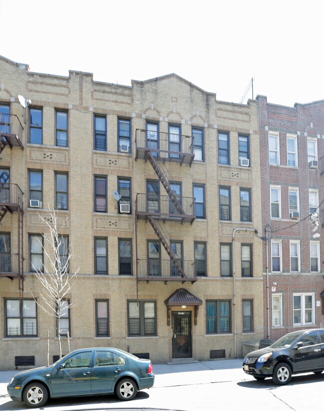 Foto del edificio - 3018 Holland Ave