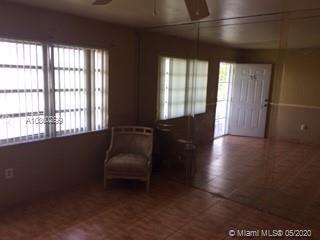 Foto del edificio - 65 NE 202nd Terrace