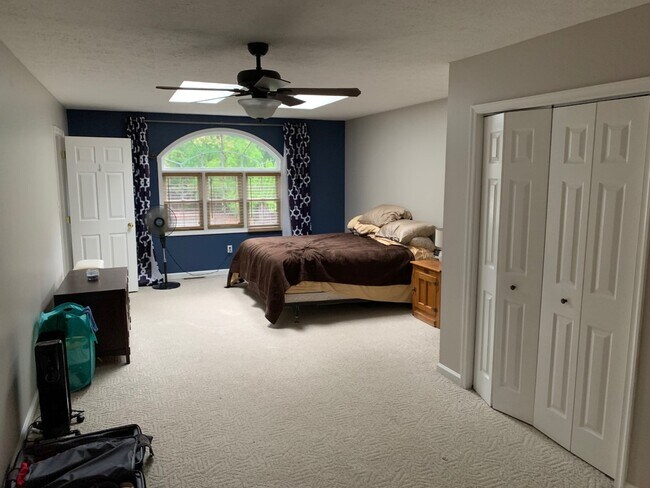 Primary Bedroom - 8154 Silo Rd