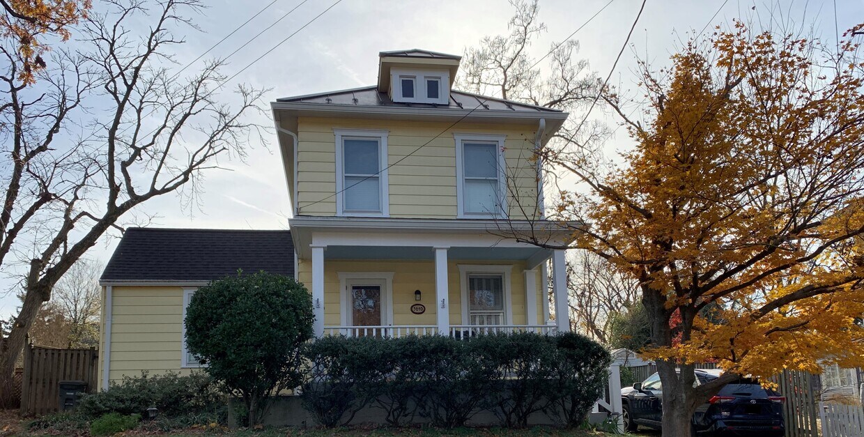 Primary Photo - 3610 22nd St N