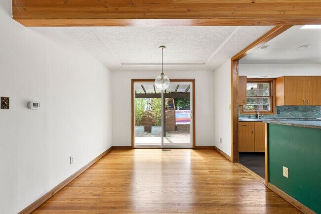 Foto del edificio - 2948 SE Sherrett St
