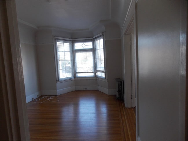 Building Photo - 1499 Union St