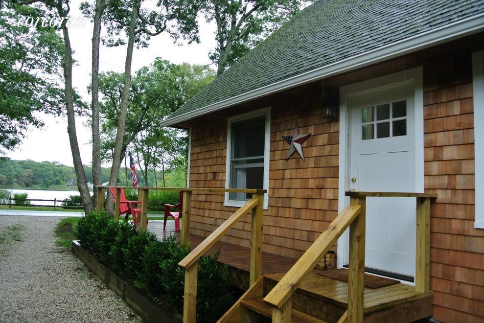 232 Big Fresh Pond Rd, Southampton, NY 11968 House Rental in