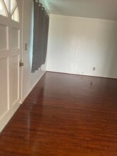 Building Photo - 200 N Muriel Dr