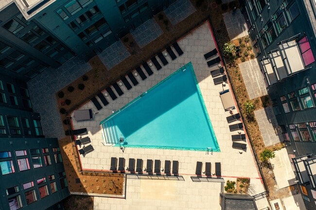 Foto del edificio - The Portrait at North Crossing