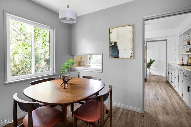 Breakfast Nook - 370 Grace Dr