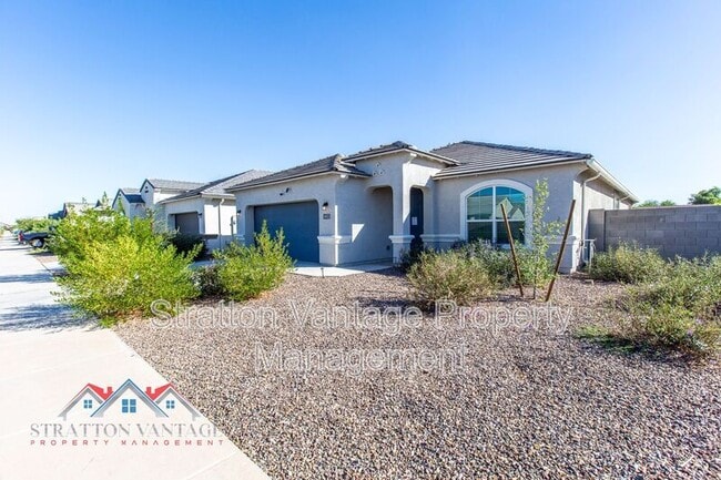 Building Photo - 4453 W Magdalena Ln