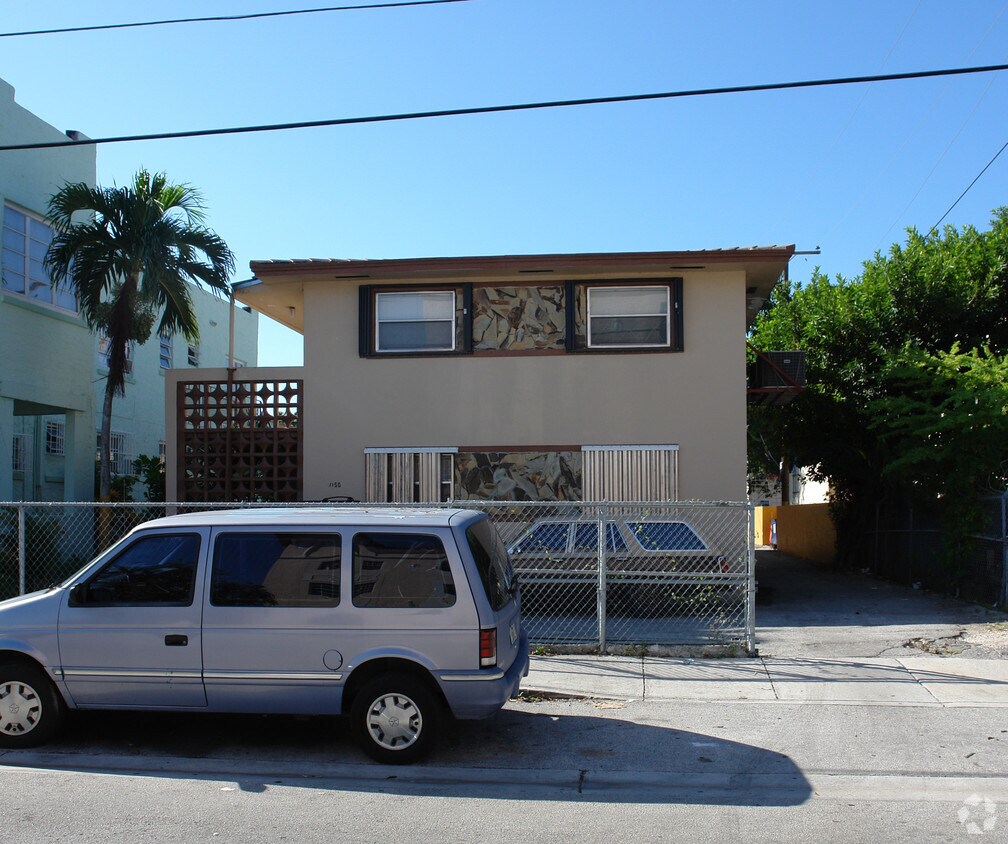 Building Photo - 1150 SW 5th St