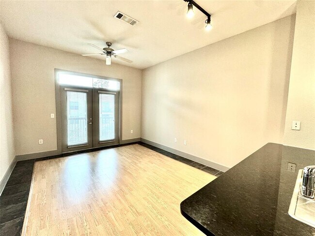 Foto del edificio - 3660 Richmond Ave.