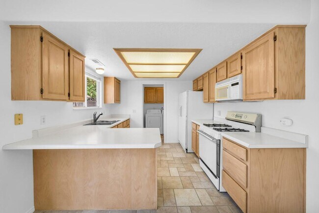 Foto del edificio - Charming Downtown 3 Bedroom Townhome