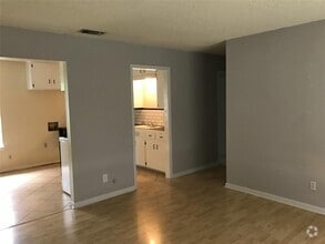 Building Photo - 612 Clifford Dr