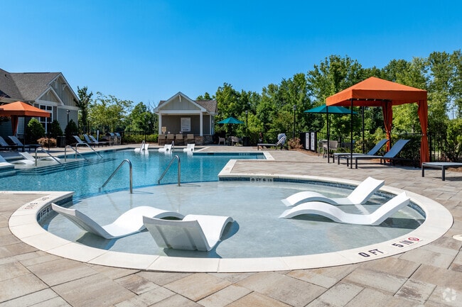 Building Photo - Ascent at Mallard Creek Apartments