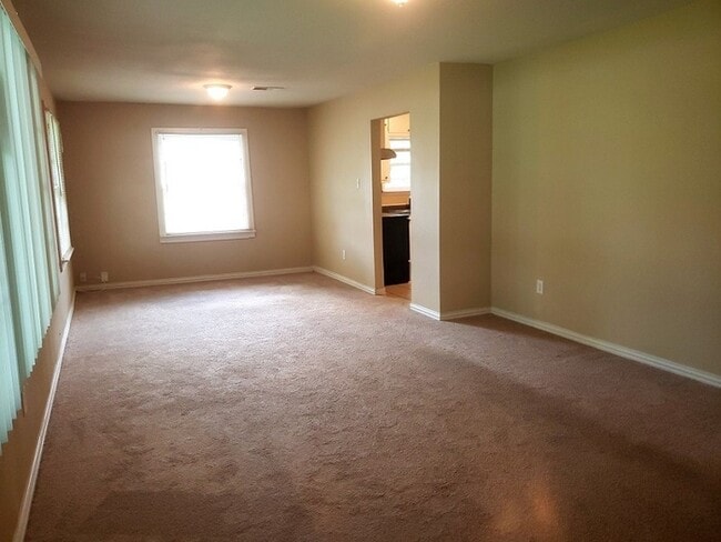 Foto del edificio - 3758 Denton Hwy