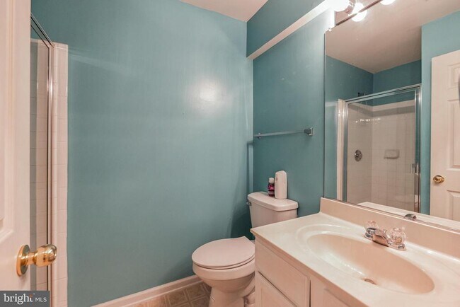 Building Photo - 1012 Pendleton Ln