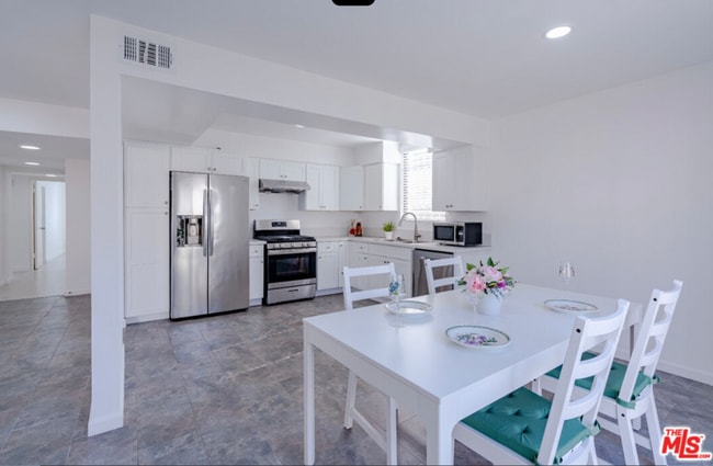 Photo - 1017 S Bedford St Apartment