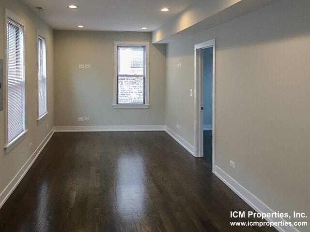 Foto del edificio - 2315 N Southport Ave