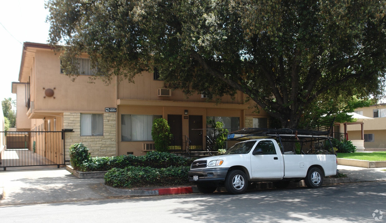 Building Photo - 100 S Chester Ave