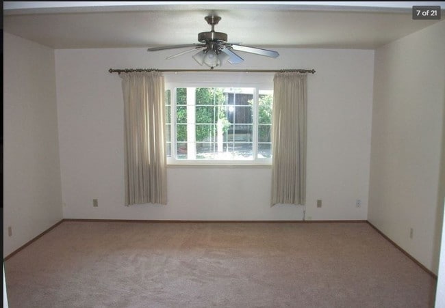 Building Photo - 1600 Tahoe Dr
