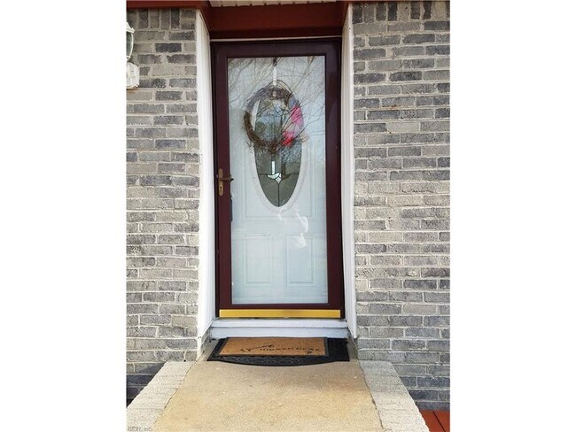 Foto del edificio - Remodeled 3BR Home in Indian Lakes - Granite Counter Tops and Stainless Steel Appliances
