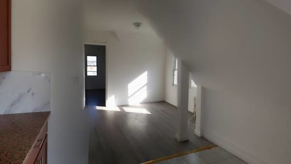 Foto principal - 1950 79th St