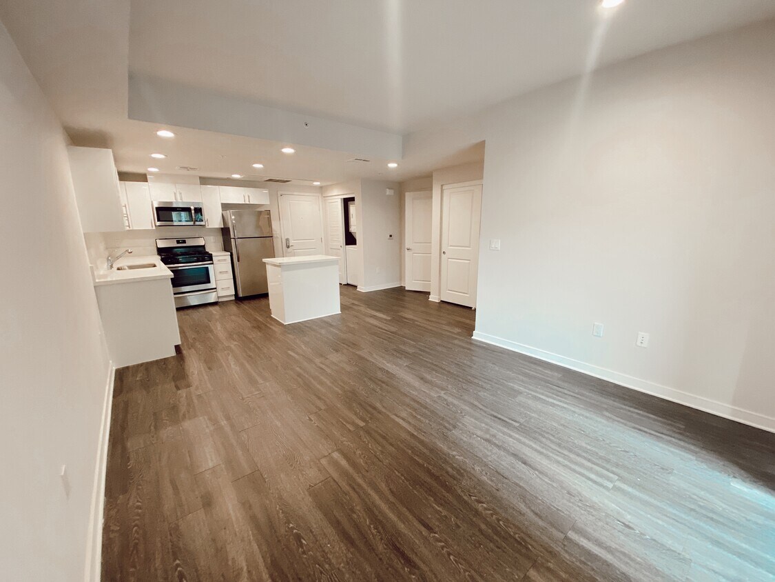 6333 Woodman Ave Unit 212, Van Nuys, CA 91401 6333 Woodman Ave Van
