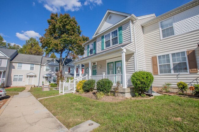 Foto del edificio - Beautiful 3 BR/2.5 BA EOG Townhome in Uppe...
