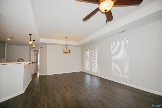 Building Photo - 145 Brass Oak Dr