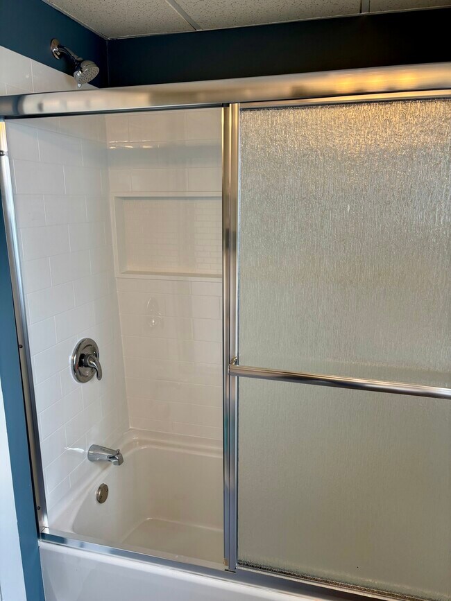 Foto del edificio - 39-41 Baker St. Unit 41