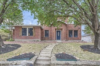 Building Photo - 1433 Glenwick Dr