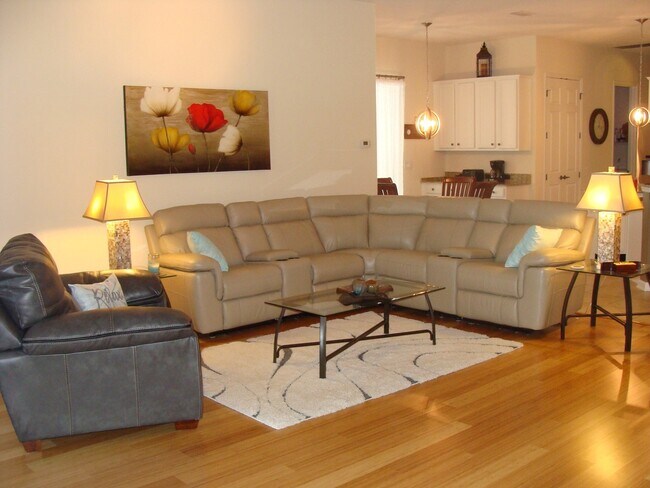 Building Photo - Murabella 4-bedroom furnished home