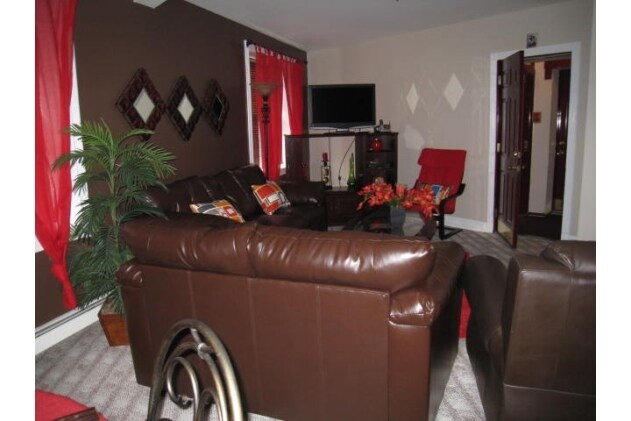 Building Photo - Redstone Apartments