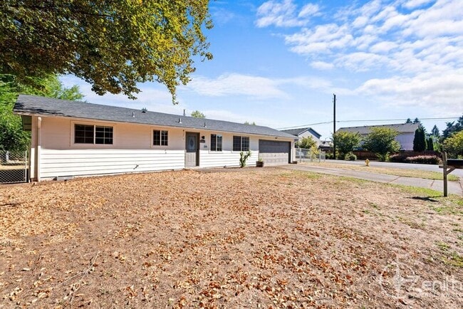 Building Photo - 8805 NE 90th Ave