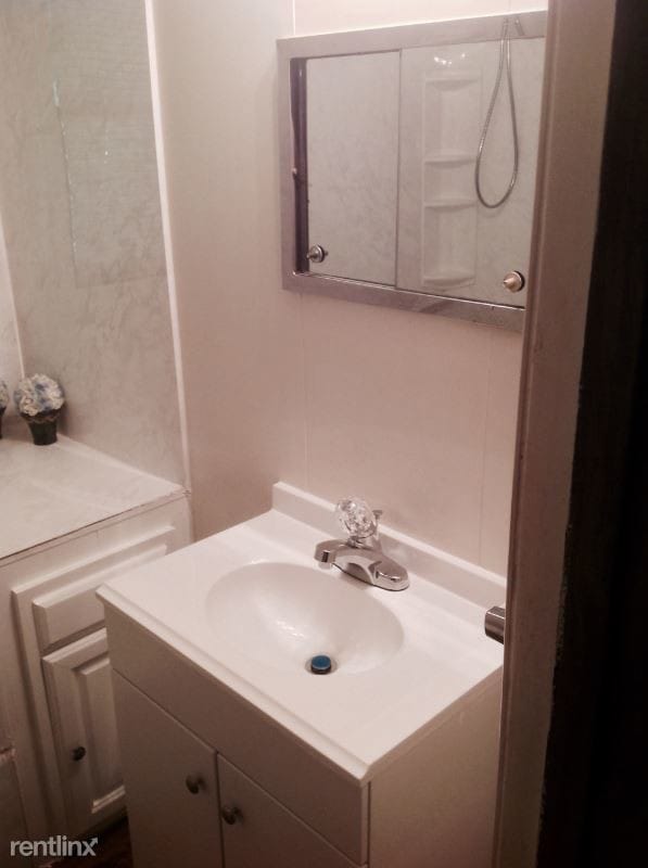 Building Photo - 1 br, 1 bath Apartment - 15815 Oursler road