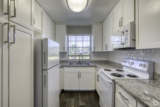Interior Photo - Heritage at Temple Terrace - One of a kind...