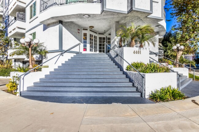 Building Photo - 4401 Sepulveda Blvd