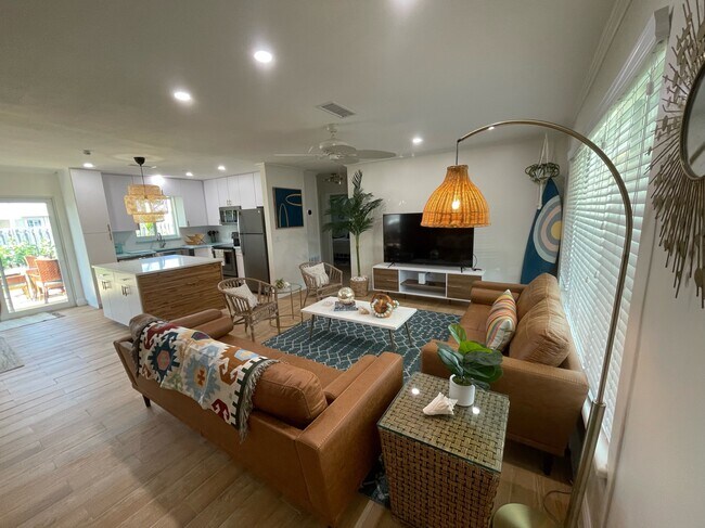 Deerfield Beach Gardens Apartments for Rent with Extra Storage ...