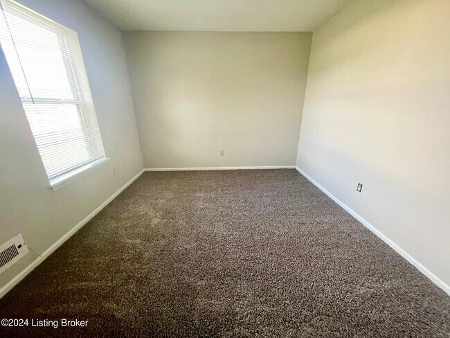 Foto del edificio - 504 Fox Chase Ct